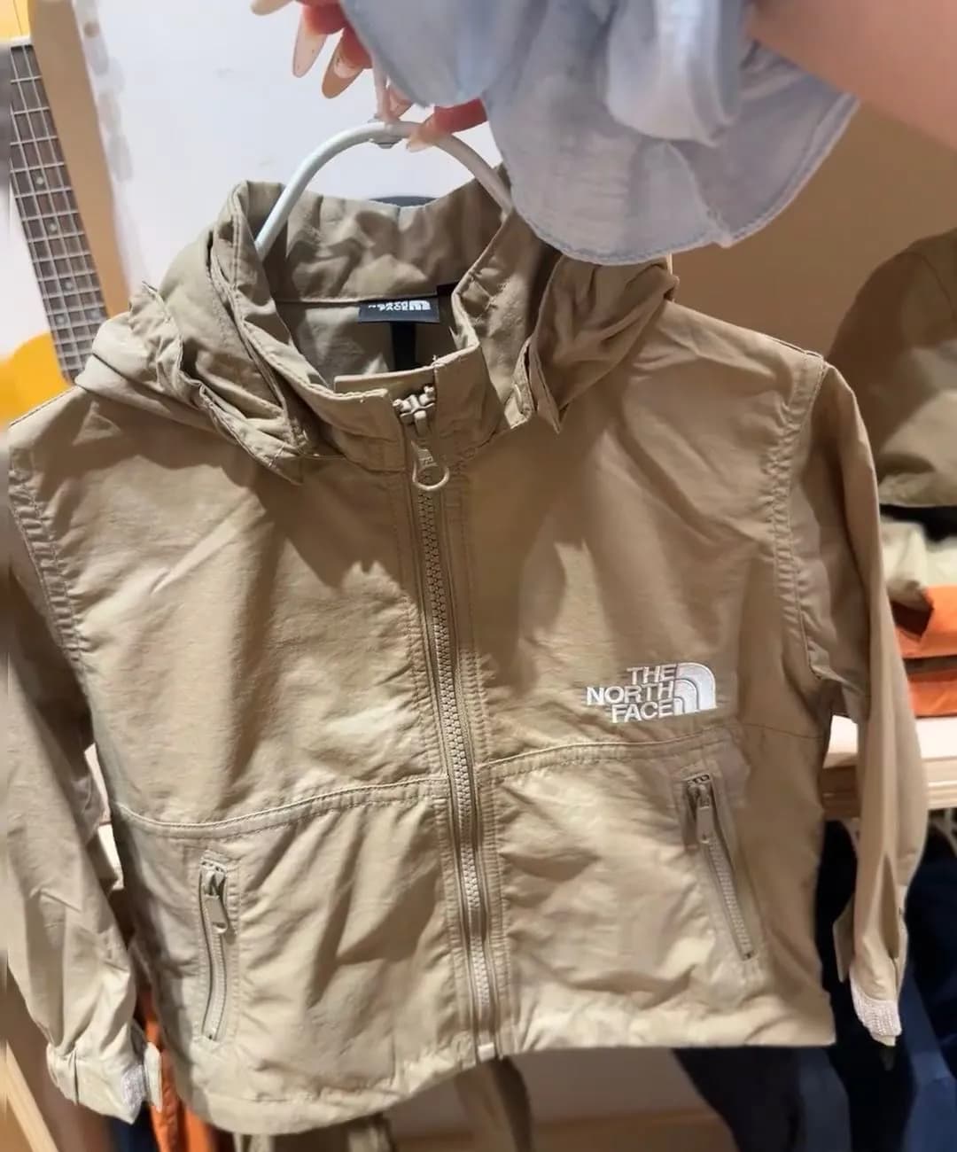 The North Face 薄風褸 - 圖片 1