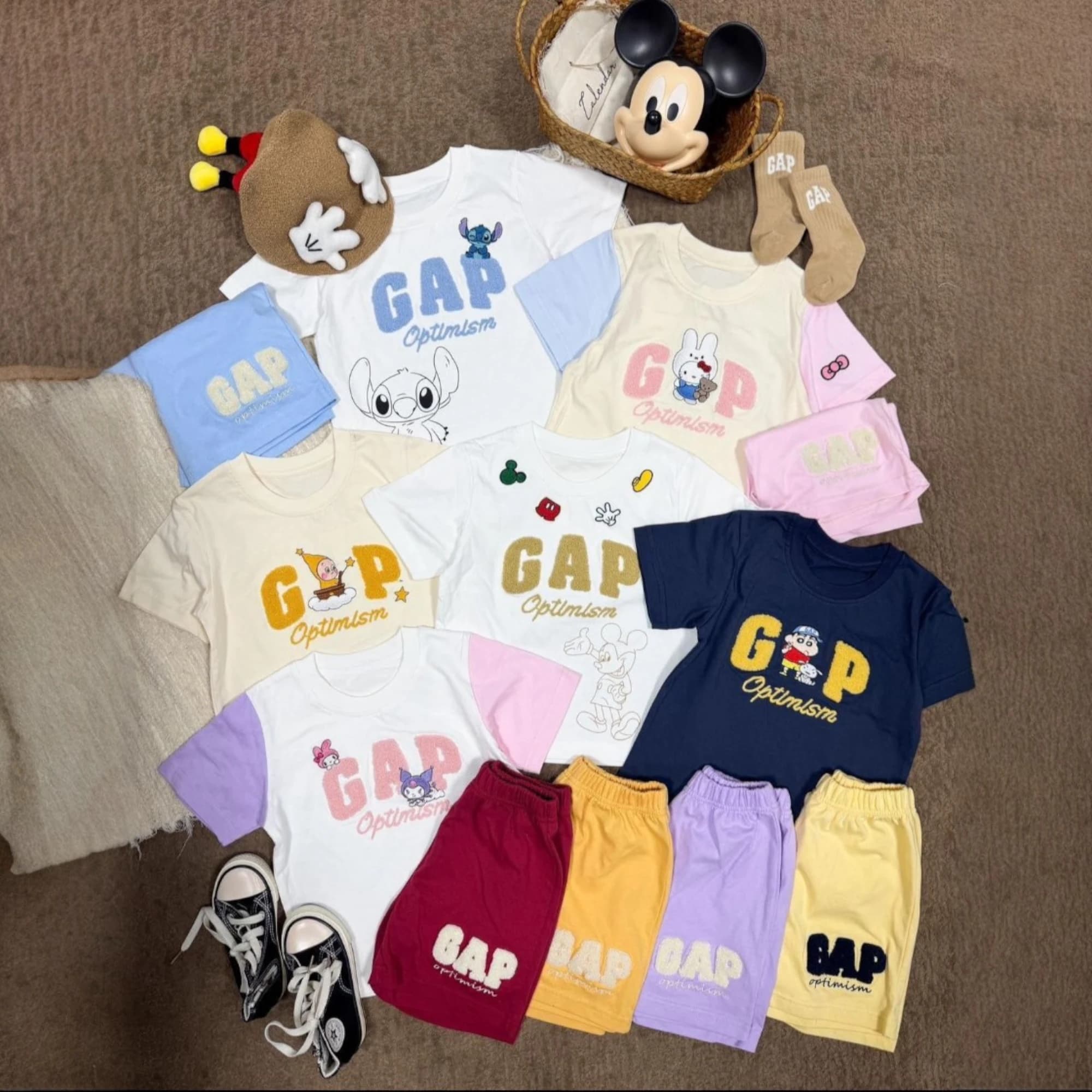 新款夏季短袖T恤+短褲套裝 / 爬服 - 圖片 1